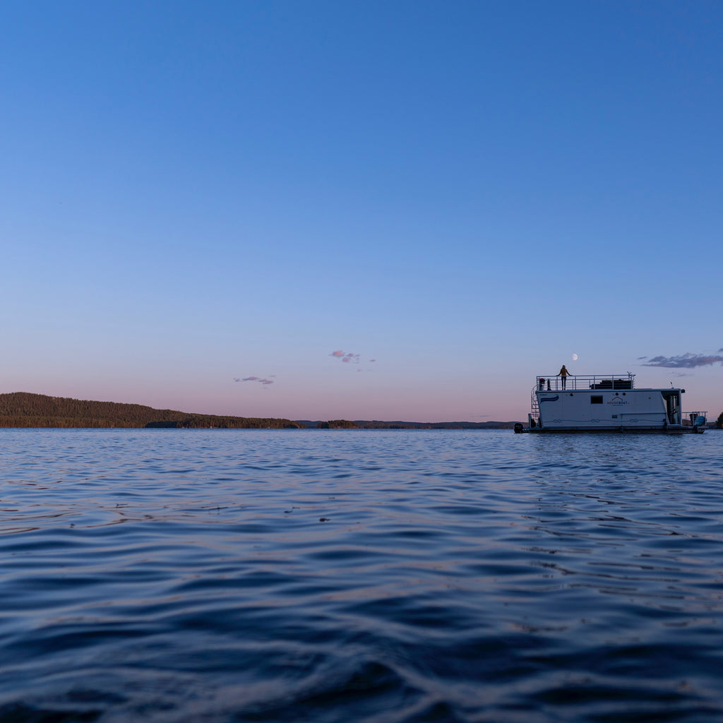 HOUSEBOAT REMODEL DIY